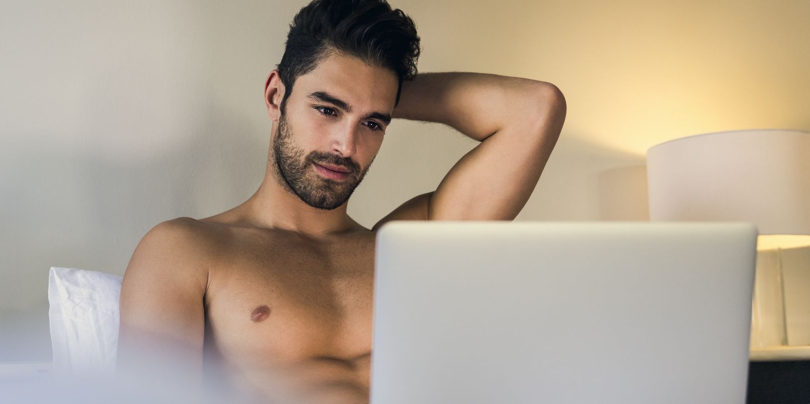 Il potere delle parole: perché le storie porno sono così attraenti?